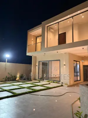4bdrm Mansion in E A Properties, School Junction for sale