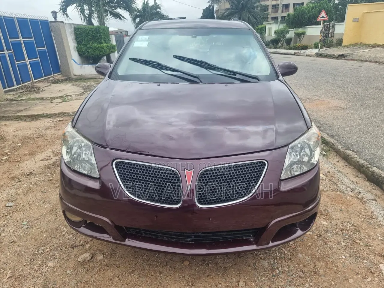 Pontiac Vibe Automatic 2004 Beige