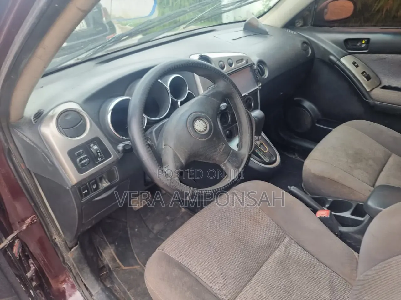 Pontiac Vibe Automatic 2004 Beige