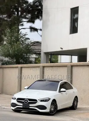 Mercedes-Benz C300 2024 White