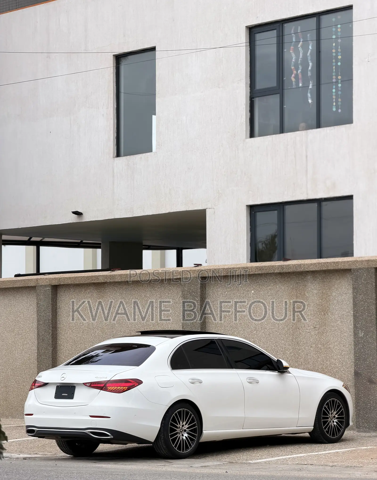 Mercedes-Benz C300 2024 White