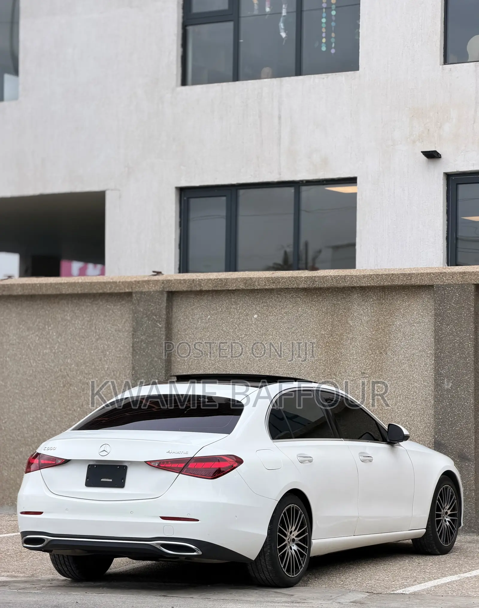 Mercedes-Benz C300 2024 White