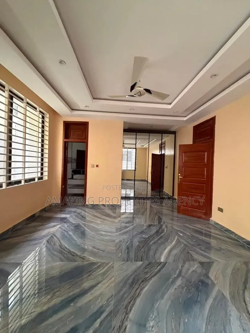 4bdrm House in East Legon, American House for rent