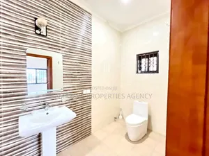 4bdrm House in East Legon, American House for rent