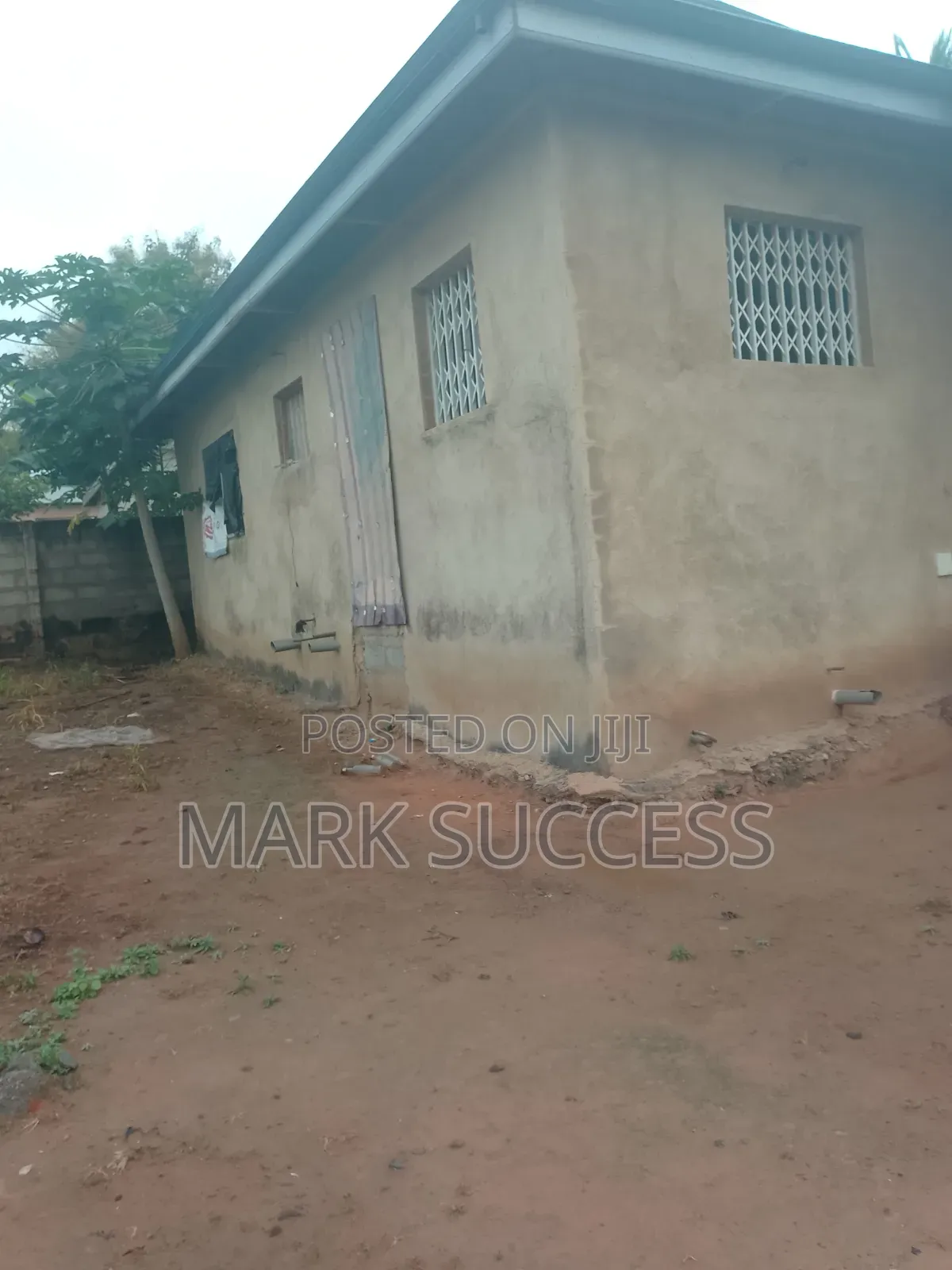 2bdrm House in Pokuase for sale