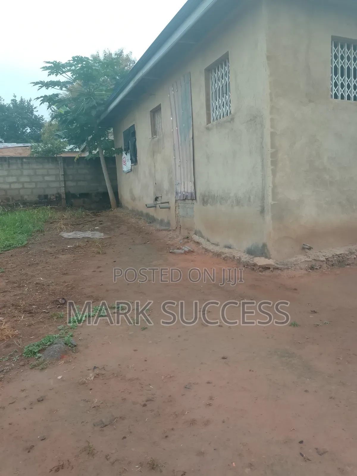 2bdrm House in Pokuase for sale