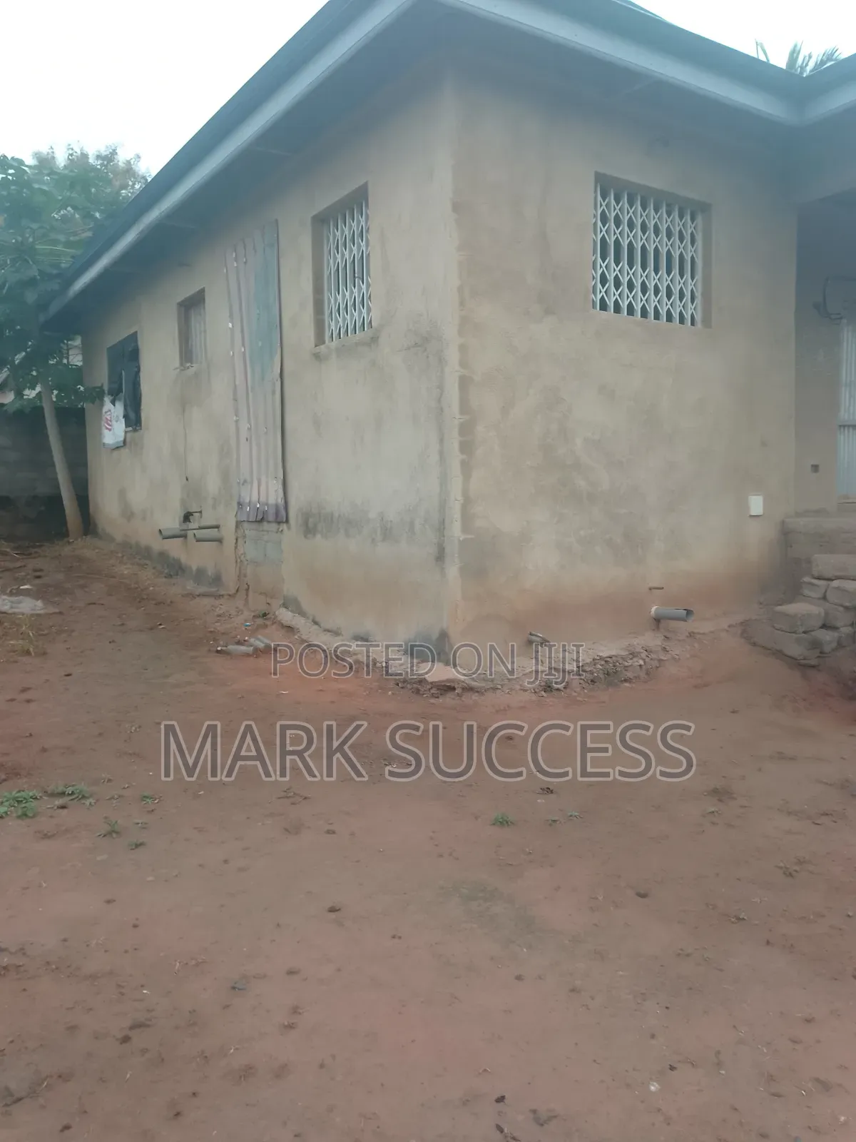 2bdrm House in Pokuase for sale
