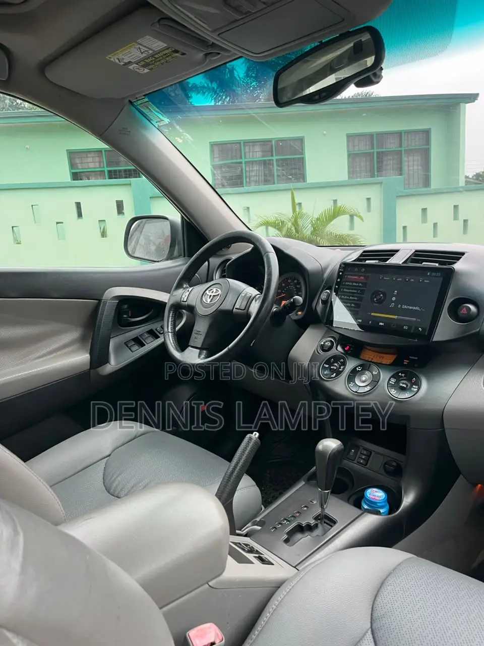 Toyota RAV4 2012 White