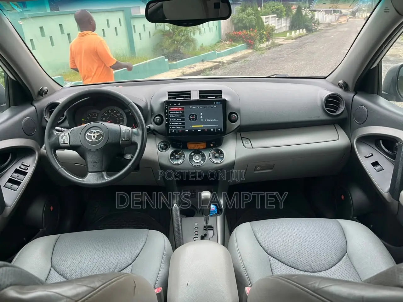 Toyota RAV4 2012 White