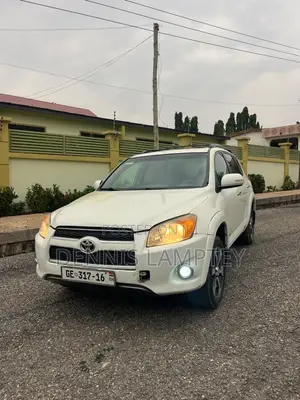 Toyota RAV4 2012 White