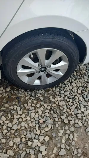 Hyundai Accent 2016 White