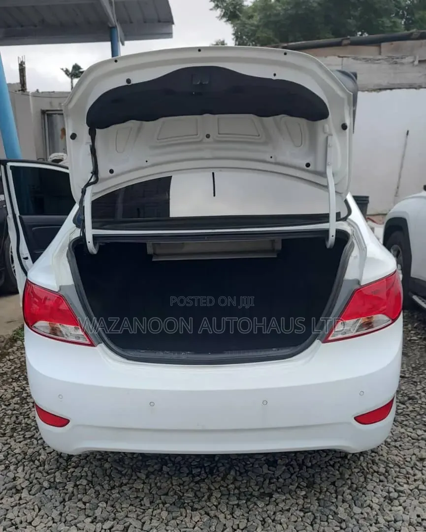 Hyundai Accent 2016 White