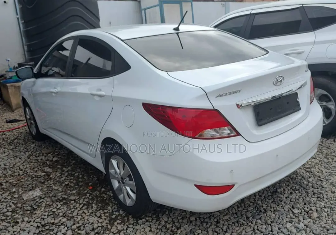Hyundai Accent 2016 White