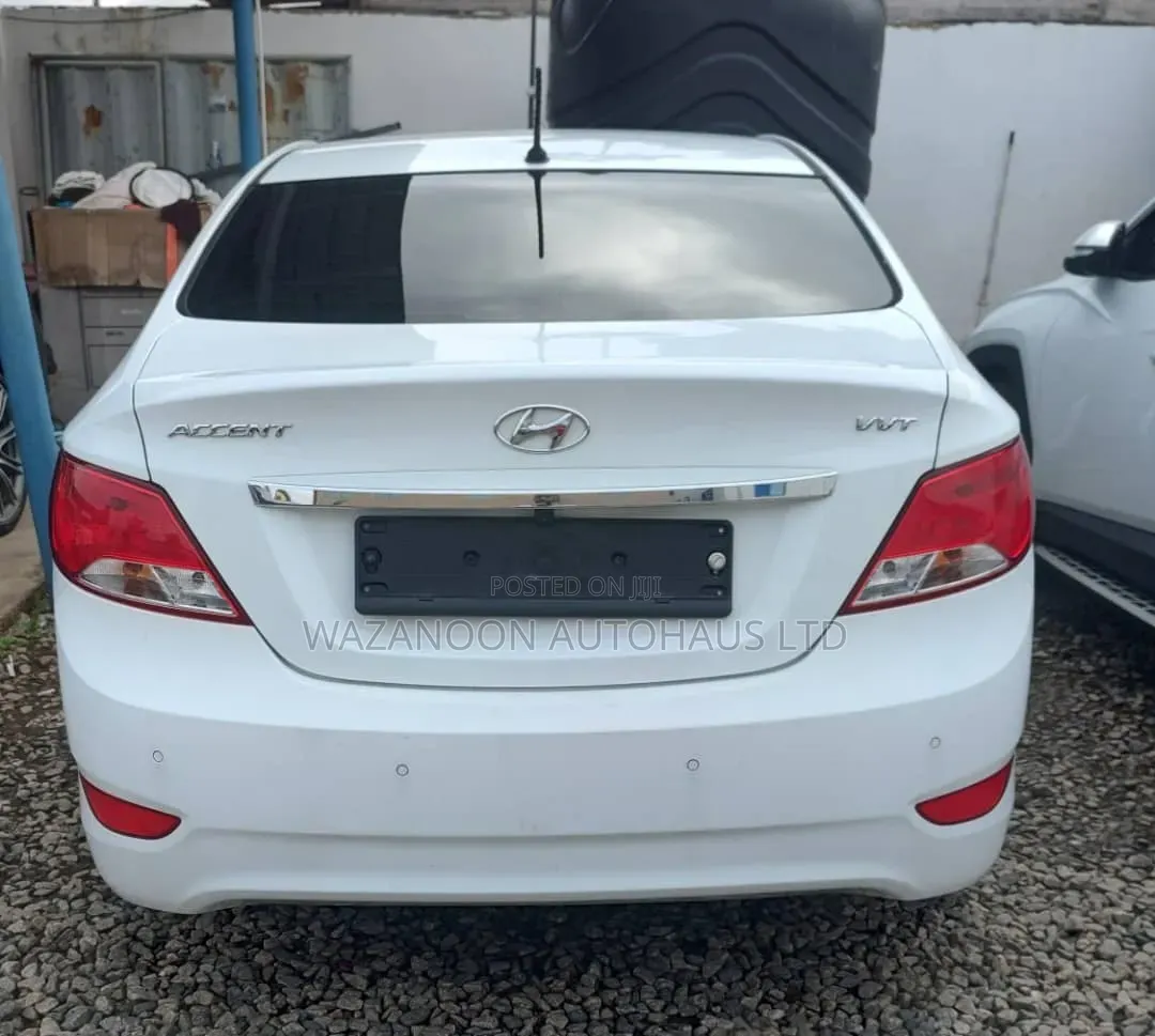 Hyundai Accent 2016 White