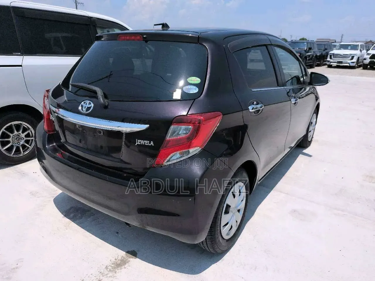 Toyota Vitz 2015