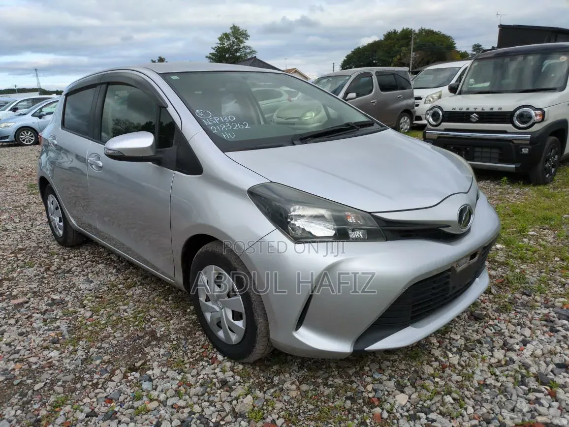 Toyota Vitz 2015