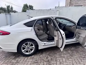 Ford Fusion 2018 White