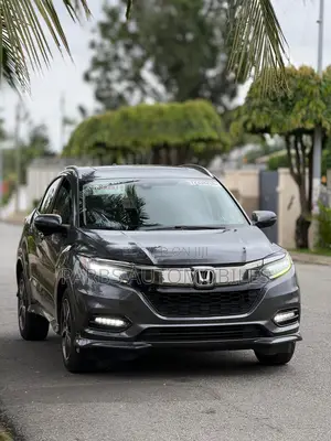 Honda HR-V Touring AWD 2019 Gray