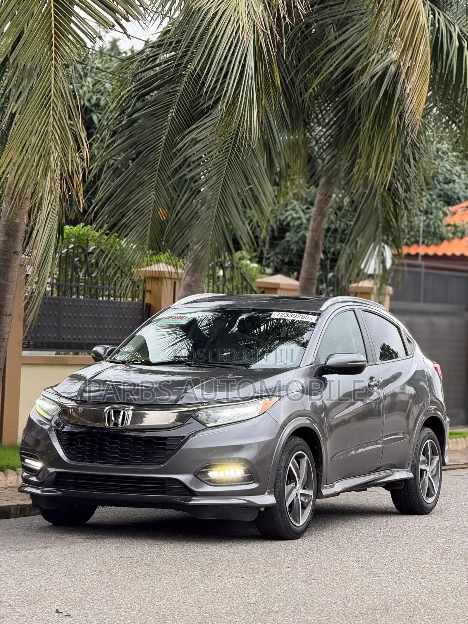 Honda HR-V Touring AWD 2019 Gray