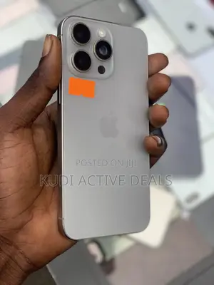 New Apple iPhone 15 Pro Max 256 GB White