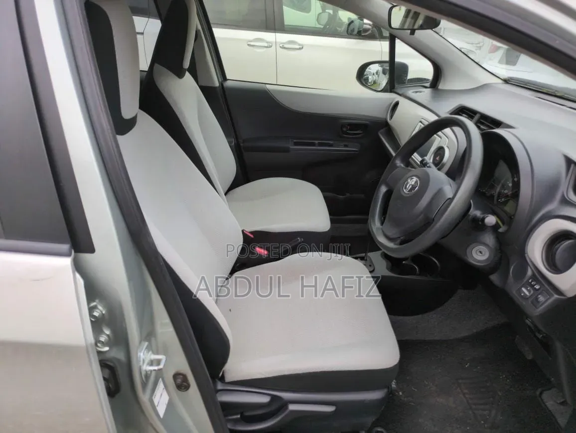 Toyota Vitz 2012