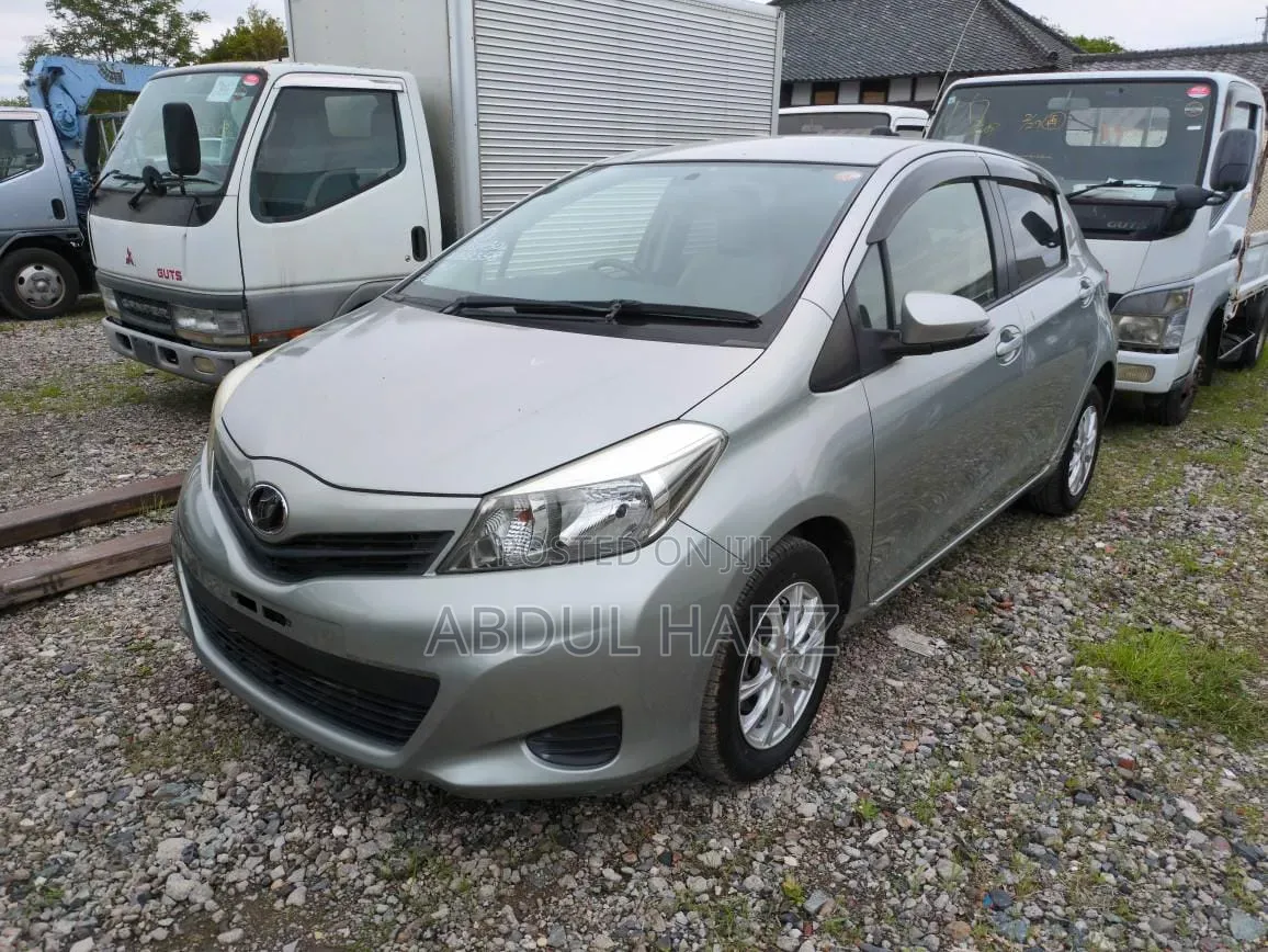 Toyota Vitz 2012