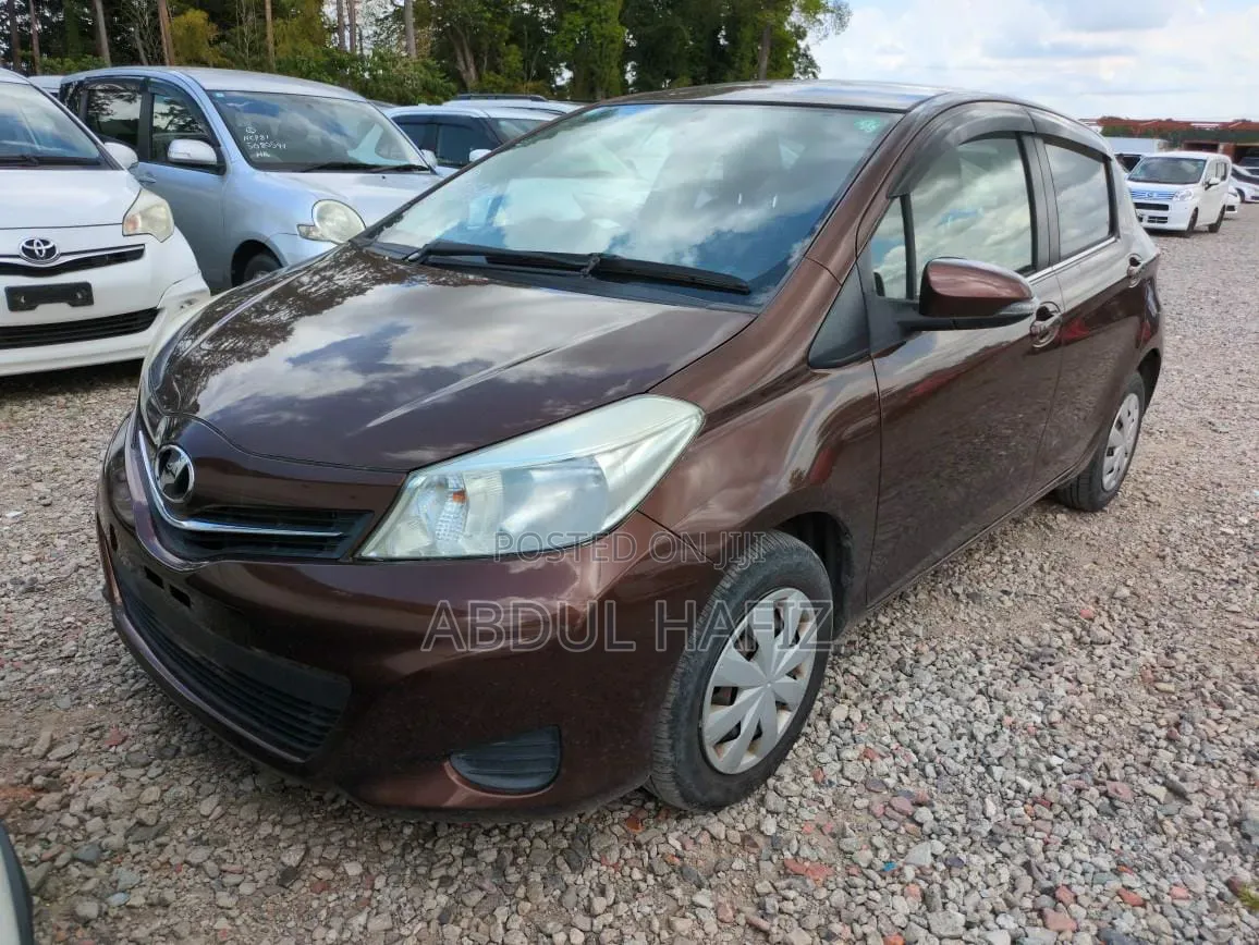 Toyota Vitz 2012