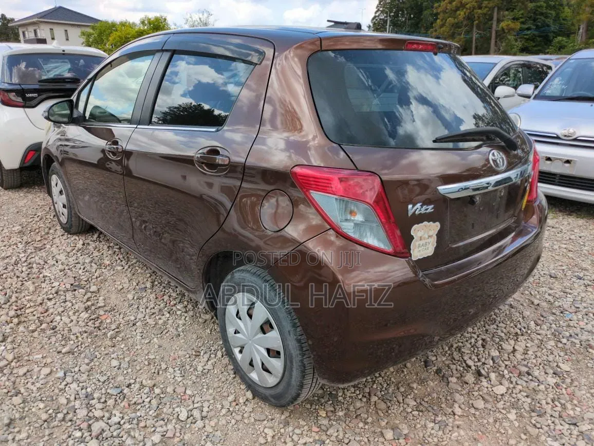 Toyota Vitz 2012