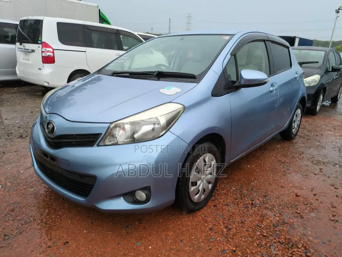 Toyota Vitz 2012