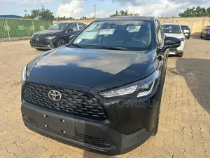 New Toyota Corolla Hybrid XLE 2025 Black