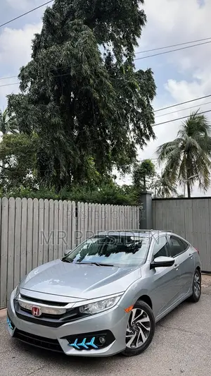 Honda Civic EX Sedan 2018 Silver
