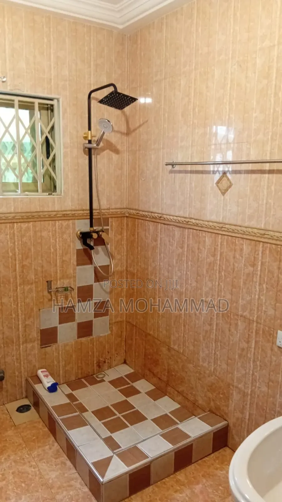 3bdrm House in Hamza Estates, East Legon for rent