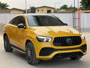 Mercedes-Benz GLE-Class 2022 Yellow