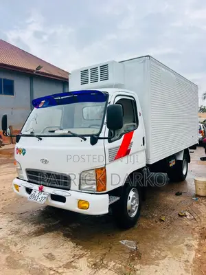 Hyundai Mighty 2 Container