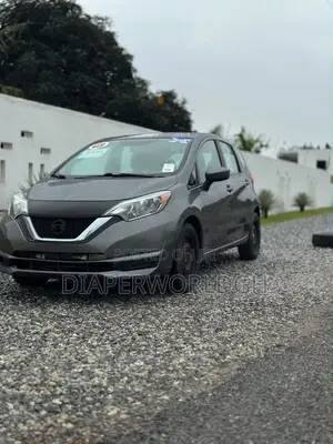 Nissan Versa 2017 Gray