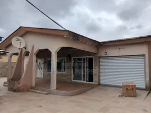 3bdrm House in Spintex Road for rent