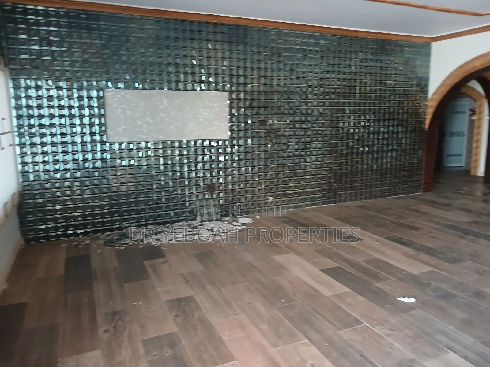 3bdrm House in Spintex Road for rent