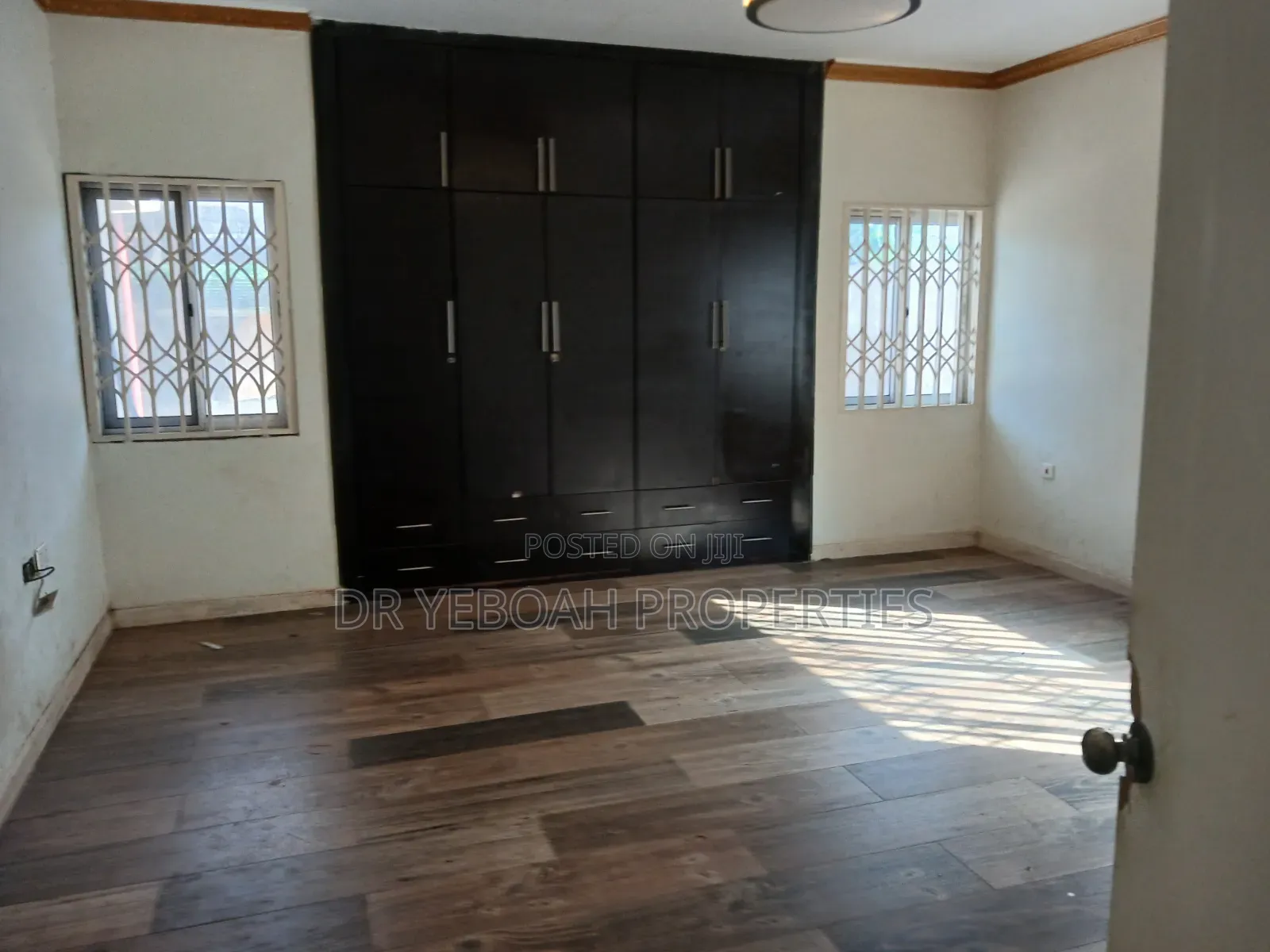 3bdrm House in Spintex Road for rent