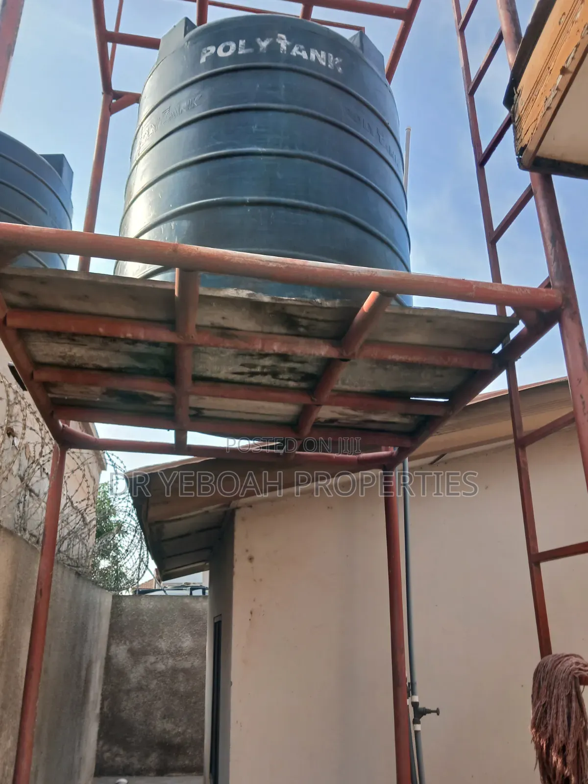 3bdrm House in Spintex Road for rent