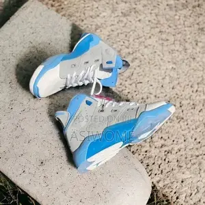 Classic Court Sneakers