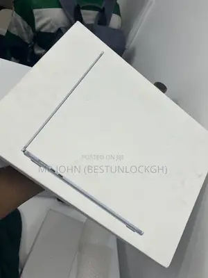 New Laptop Apple MacBook Air 2025 M4 16GB Apple M4 SSD 256GB