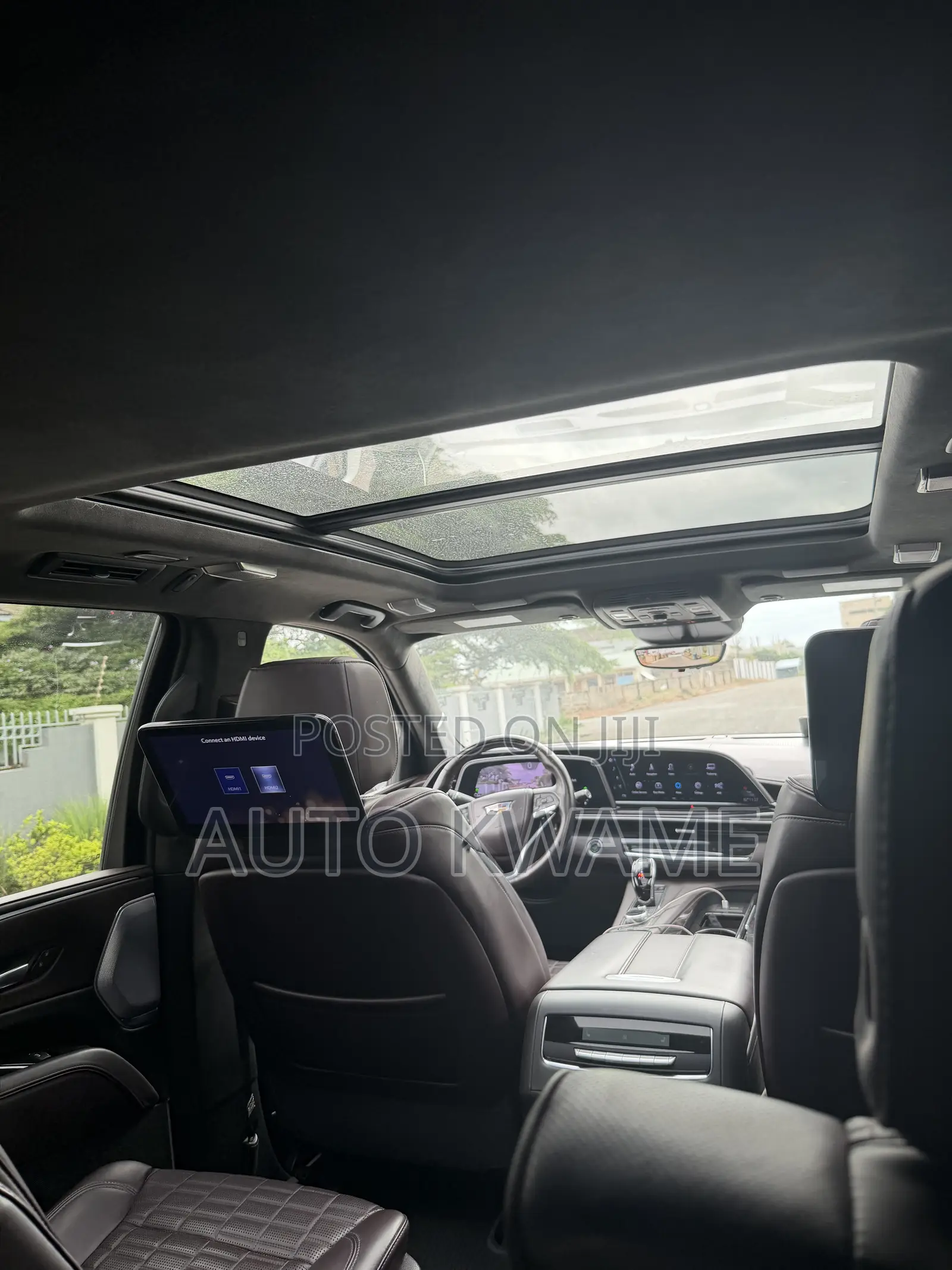 Cadillac Escalade Premium Luxury 4WD 2023 White