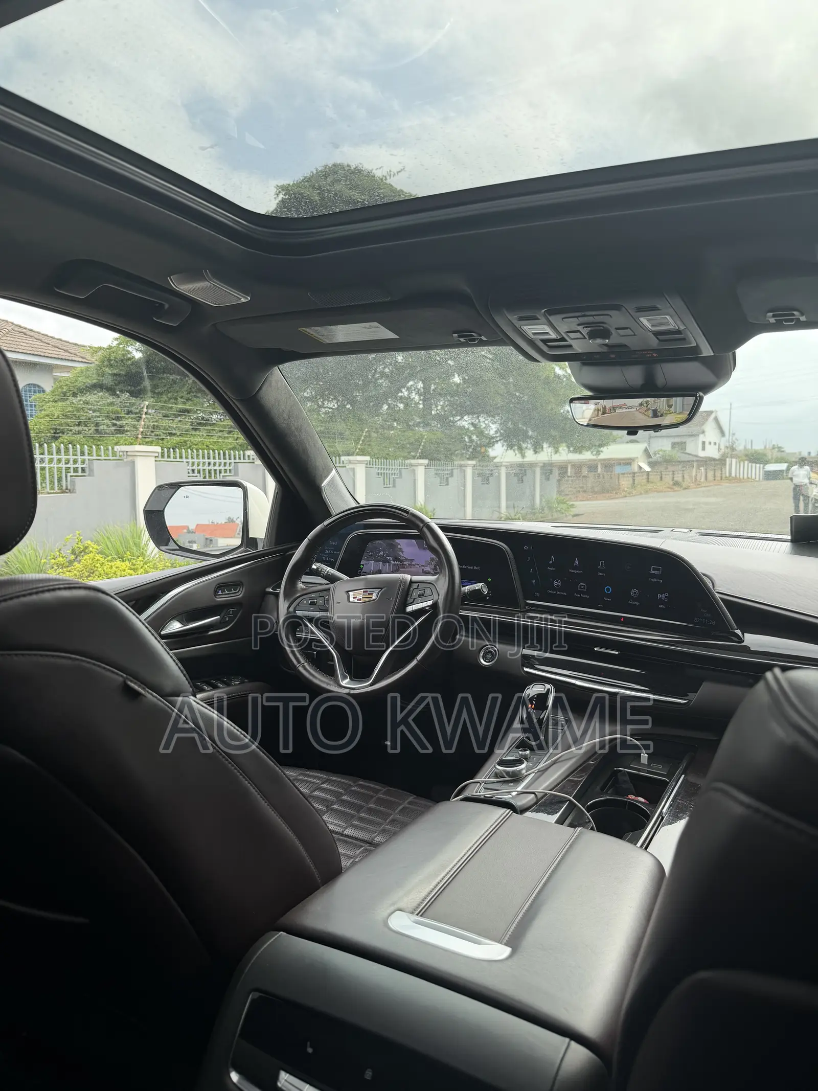 Cadillac Escalade Premium Luxury 4WD 2023 White