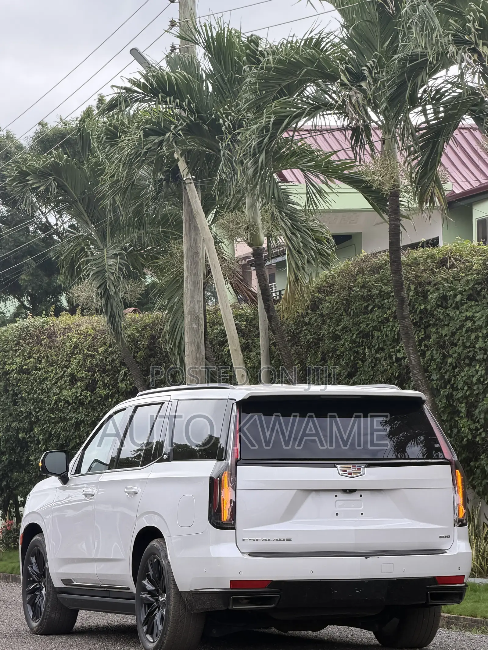Cadillac Escalade Premium Luxury 4WD 2023 White