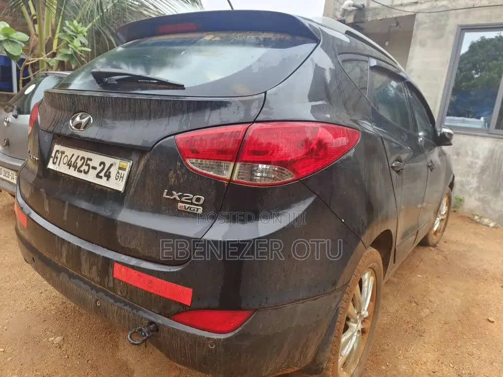 Hyundai Tucson 2011 Black