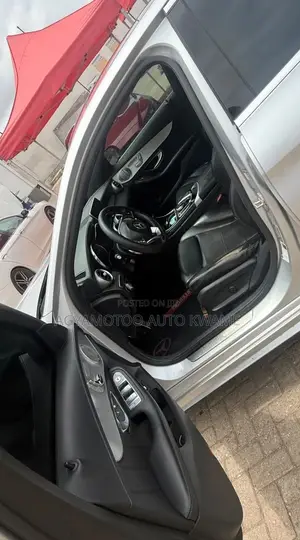 Mercedes-Benz C300 Base 4Matic Sedan AWD (2.0L 4cyl 7A) 2017 Blue