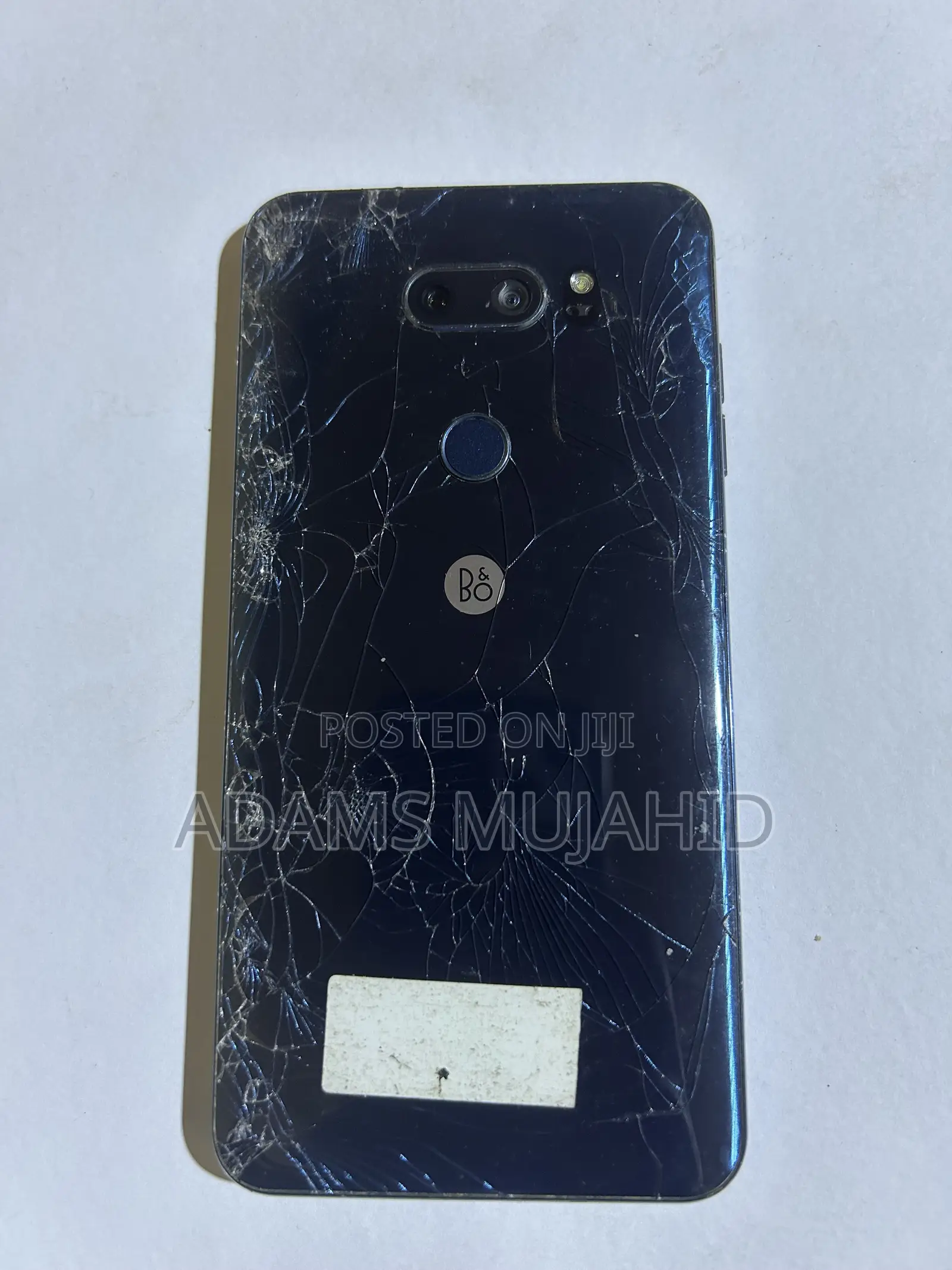 LG V30 64 GB Black