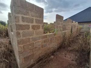 4bdrm House in Abuabugya New Site, Kwabre for Sale