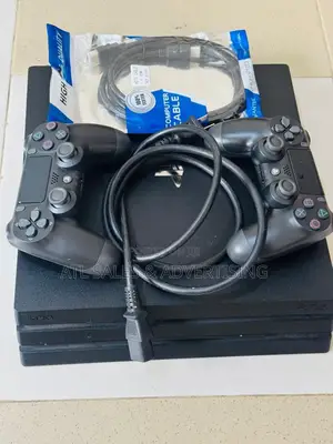 PS4 Pro 2 Controllers With 10 Games Installed