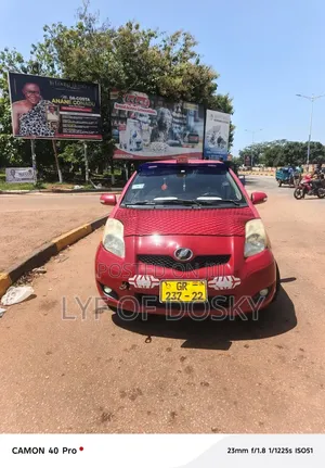 Toyota Vitz 2010 Red